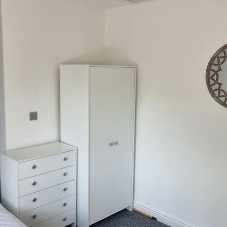 En Suite Room With Kitchen Facilities Nottingham Extérieur photo