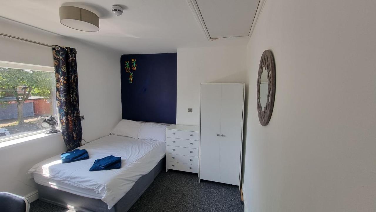 En Suite Room With Kitchen Facilities Nottingham Extérieur photo